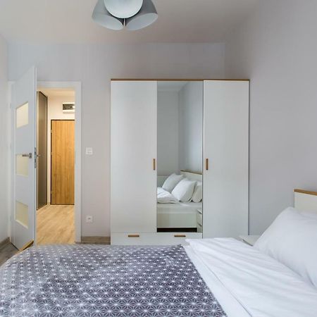 Luksusowy Apartament Przy Targach Poznań Buitenkant foto